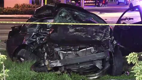 2 Hospitalized Following Crash In Miami Gardens Wsvn 7news Miami