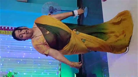 Bindiya Chamkegi Chudi Khanakegi Dance Performance In Lady Sangeet Youtube