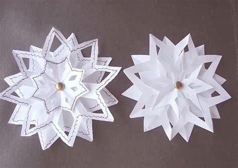 3D Paper Snowflakes | FaveCrafts.com