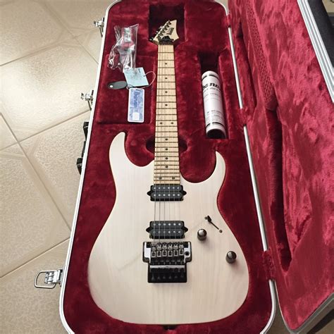 Ibanez RG Prestige RG652AHM Antique White Blonde, Music & Media, Music ...