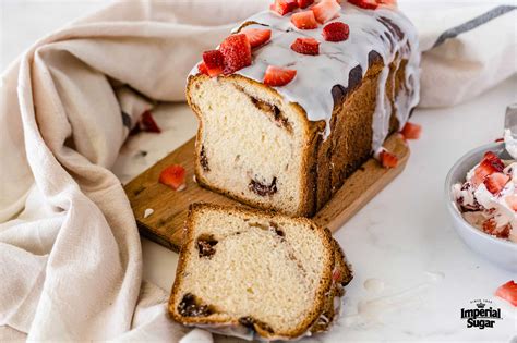 Strawberry Bread Imperial Sugar