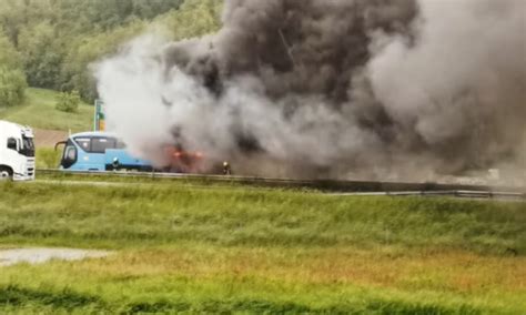 Autobus Iz BiH Se Zapalio Na Auto Putu U Hrvatskoj Reagovali