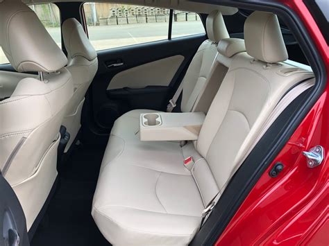 2019 Toyota Prius: 144 Interior Photos | U.S. News