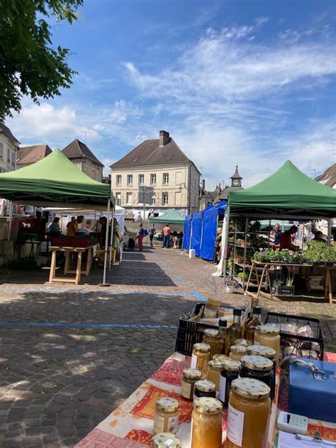 Le Centre Ville Magny En Vexin