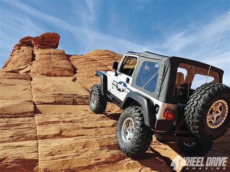 Awesome Tj On The Climb 2000 Jeep Wrangler Jeep Wrangler Jeep