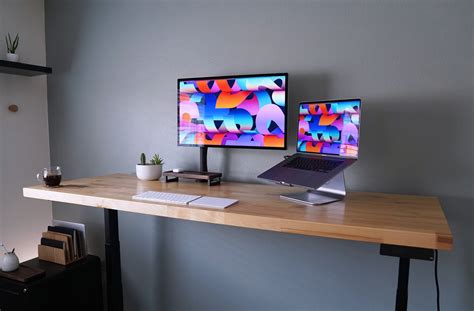 Minimal and Spacious Standing Desk Setup