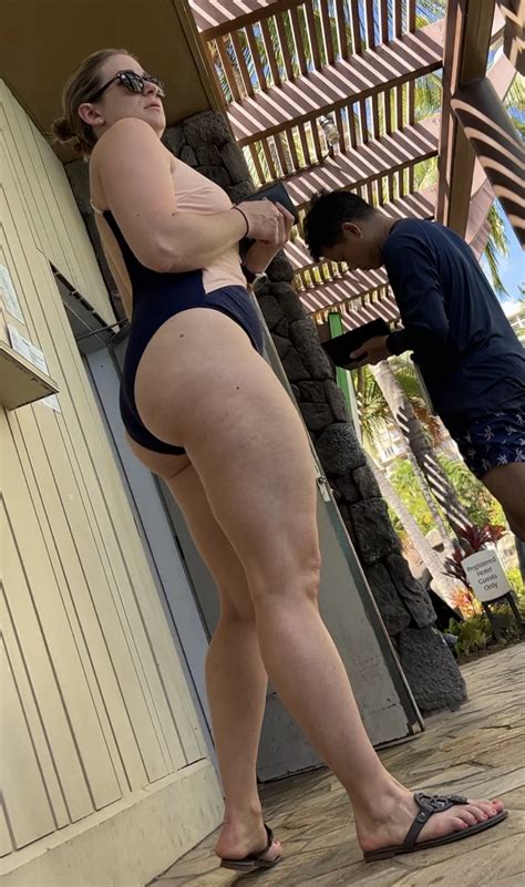 Hot Milf Pawg In One Piece Swimsuit Leann Rimes Lookalike With