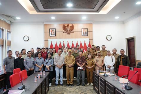 Tim Inventarisasi Dan Verifikasi Pptpkh Sumut Ke Pakpak Bharat Harian