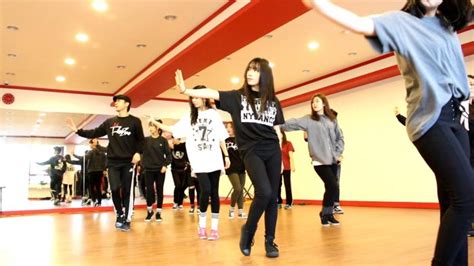 韓国語k Popダンス留学 ダンス・アート＆デザイン・ファッション・スポーツ・美容・専門留学のアズウィック