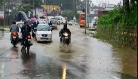 Jammu And Kashmir Heavy Rains Cause Landslides Block Jandk Highway