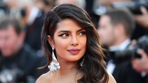 Priyanka Chopra Fell Into ‘deep Depression After Surgery Left Her Nose