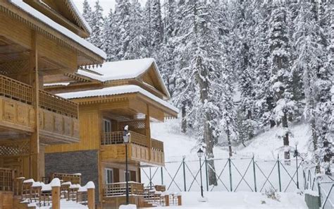 Know it All:Popular Places To Celebrate Christmas In Kashmir