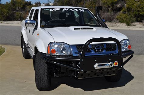 Xrox Bull Bar Navara D22 072001 On Coastal 4x4