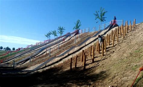 Parques Con Toboganes Gigantes En Madrid