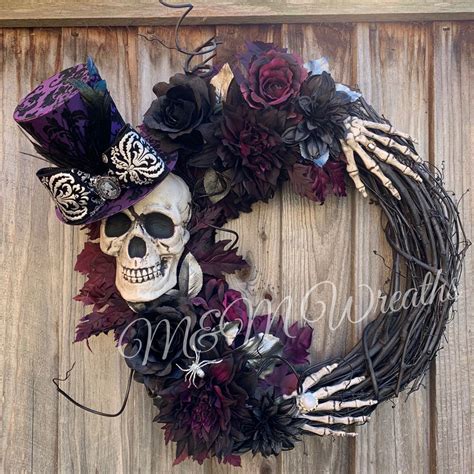 Limited Editionskull Wreath Spooky Skeleton And Top Hat Etsy Halloween Deco Mesh Wreaths