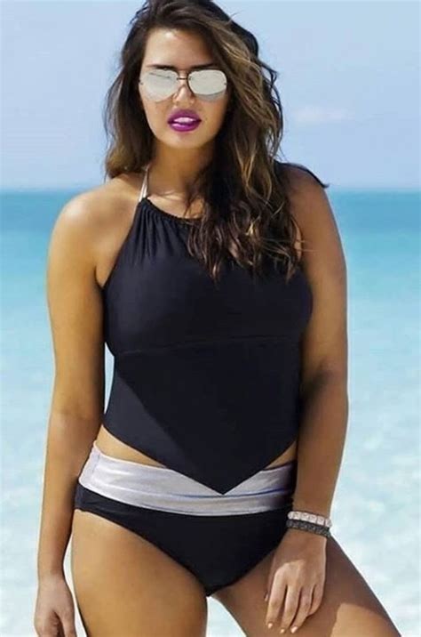 8 Hot New Huma Qureshi Bikini Pics