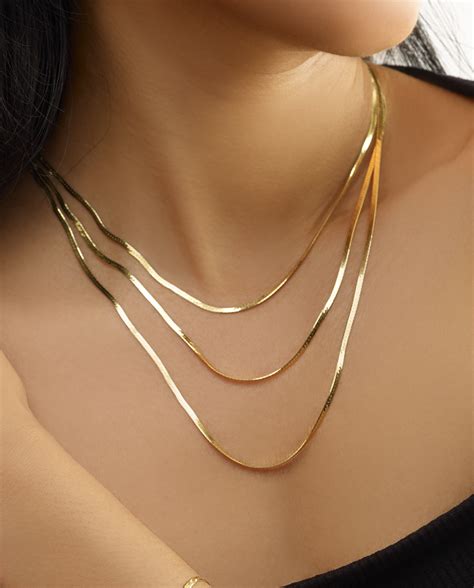 14k Gold Three Strand Layered Herringbone Necklace Bijoux18