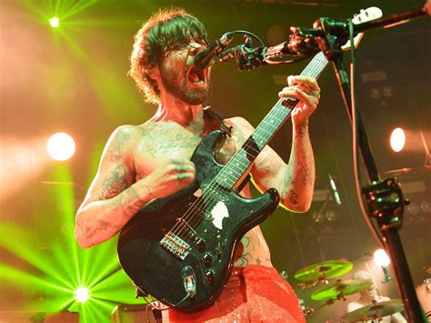 Biffy Clyro And Gone Fishing Effects Unveil The Simon Neil Booooom