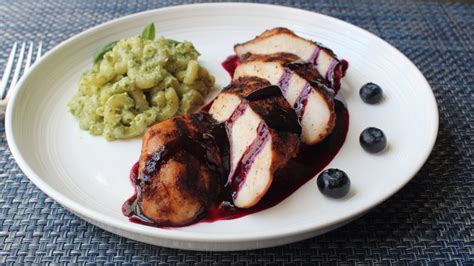 Red White And Blueberry Grilled Chicken Spicy Chili Rubbed Chicken With Sweet Sour Blueberry