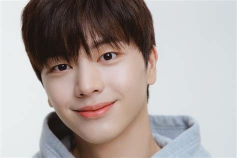 Se Confirma Que Yook Sungjae De Btob Har Su Regreso En Solitario