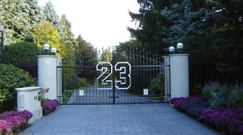 Michael Jordan’s home for sale