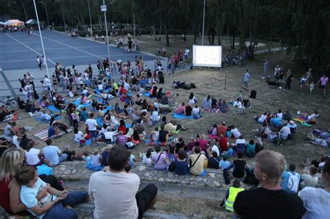 Piekarska Noc Spadaj Cych Gwiazd Ponownie Na Kopcu Lokalizacja Dojazd