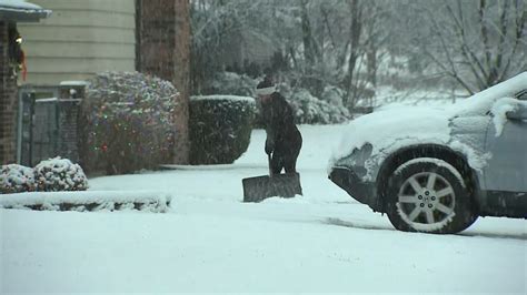 Chicago Weather Several Inches Of Snow Falls Across Chicago Area 1st