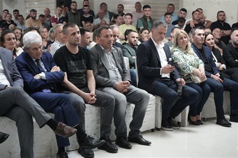 Ali Ahmeti N Air Ne Kund Rshtar E Kemi Vmro N Votuesit E Opozit S