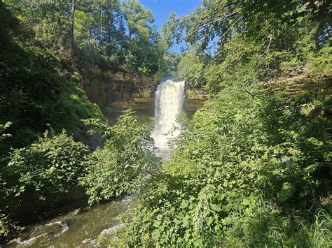 Discover the Natural Beauty of Minnehaha Regional Park in Minneapolis