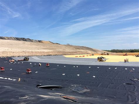 Liner Installation Kicks off on a Landfill Expansion Project - COMANCO