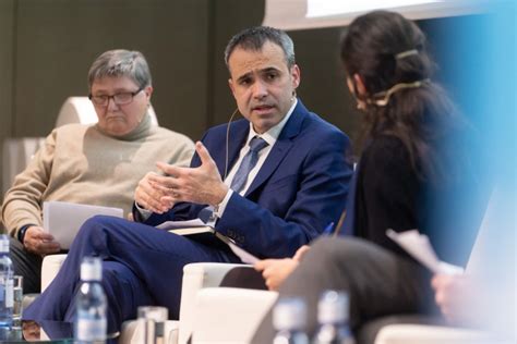 Aitor Arzuaga Durante La Mesa Redonda En El Workinlan Summit Petronor