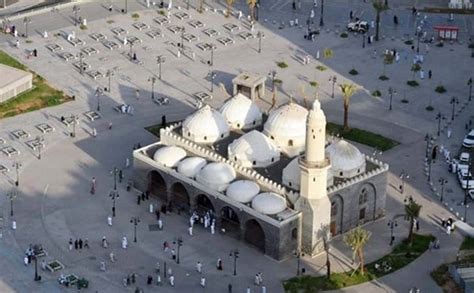 Masjid Al Ghamamah Arsitekturnya Lestarikan Sejarah Islam Di Madinah