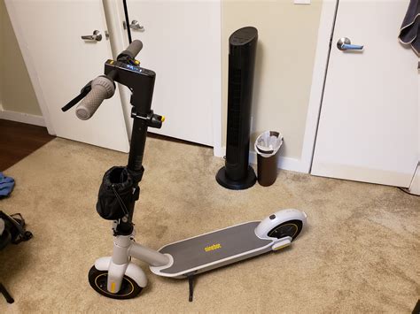 2021 Segway Ninebot KickScooter Max G30LP e-scooter