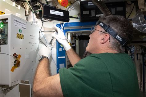 Astronaut Stephen Bowen Installs The H Sensor Demo Flickr