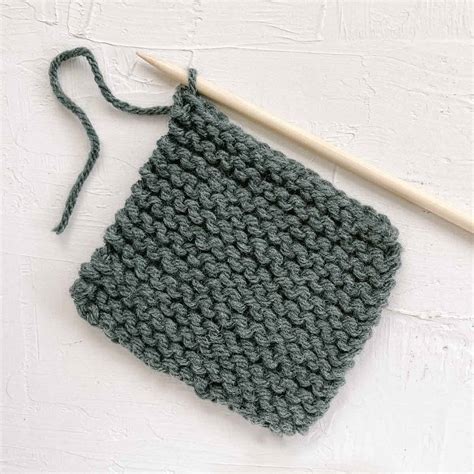 How to Bind Off (Cast Off) In Knitting Beginner Tutorial