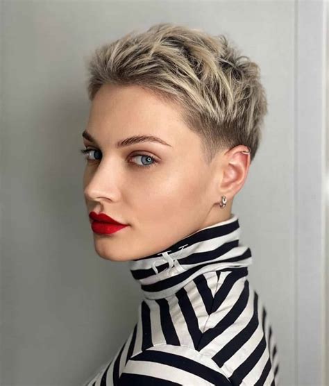 32 Textured Pixie Cut Ideas For A Messy Modern Look