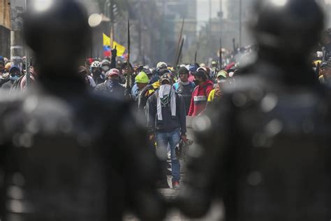 Ecuador Al Grito De «fuera Lasso El Paro Nacional Llega A La Capital