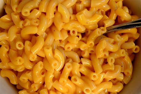 Kraft is making its SpongeBob SquarePants mac & cheese slightly more natural | Grist