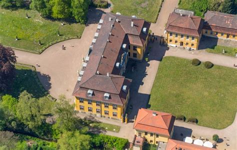 Mosigkau Aus Der Vogelperspektive Palais Des Schloss In Mosigkau Im