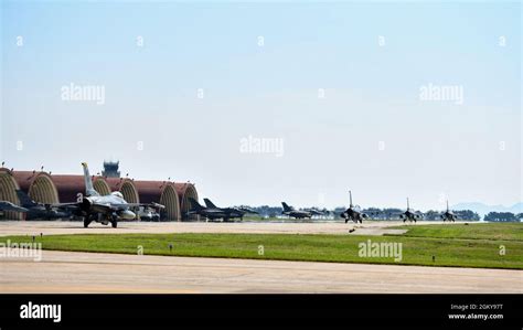 F 16 Fighting Falcons From The 35th And 80th Fighter Squadrons Prepare For Takeoff At Kunsan Air