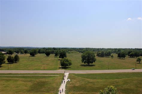 Across the road at Cahokia Mounds, Illinois image - Free stock photo - Public Domain photo - CC0 ...