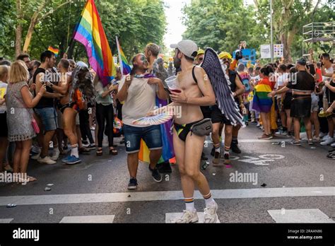 2023 07 01 Madrid España Desfile Del Orgullo Este Es El Punto