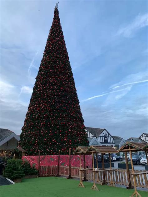 Christmas At Cheshire Oaks Dates Times And Details Of All 2021