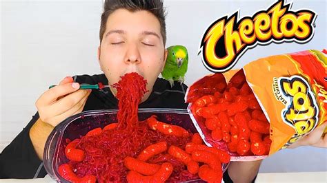 BIG BITES Flamin Hot SPICY CHEETOS Cheesy Puffs Instant OFF