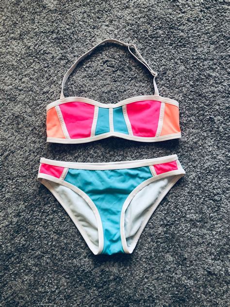 Bikini stl 146 152 406333563 ᐈ Köp på Tradera