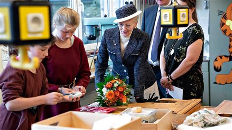 Margrethe Ii Visite Une Cole Danoise En Allemagne