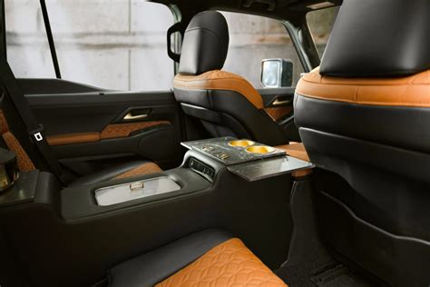 Lexus GX is the Perfect SUV. features of the Monogram GX include