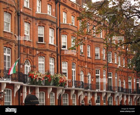 Row Of Victorian Houses Uk Hi Res Stock Photography And Images Alamy