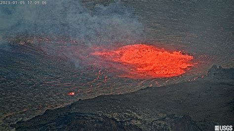 Alerta Roja Por El Volc N Kilauea De Haw I Que Volvi A Entrar En