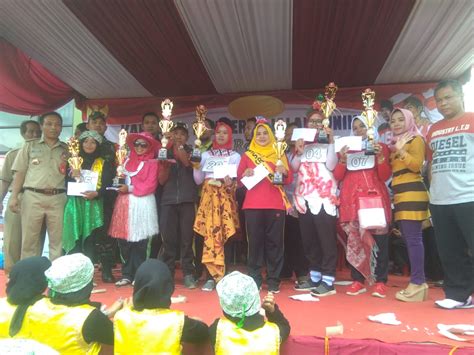 KARNAVAL DAN LOMBA GERAK JALAN UNIK PERINGATAN HUT RI KE 74 DESA